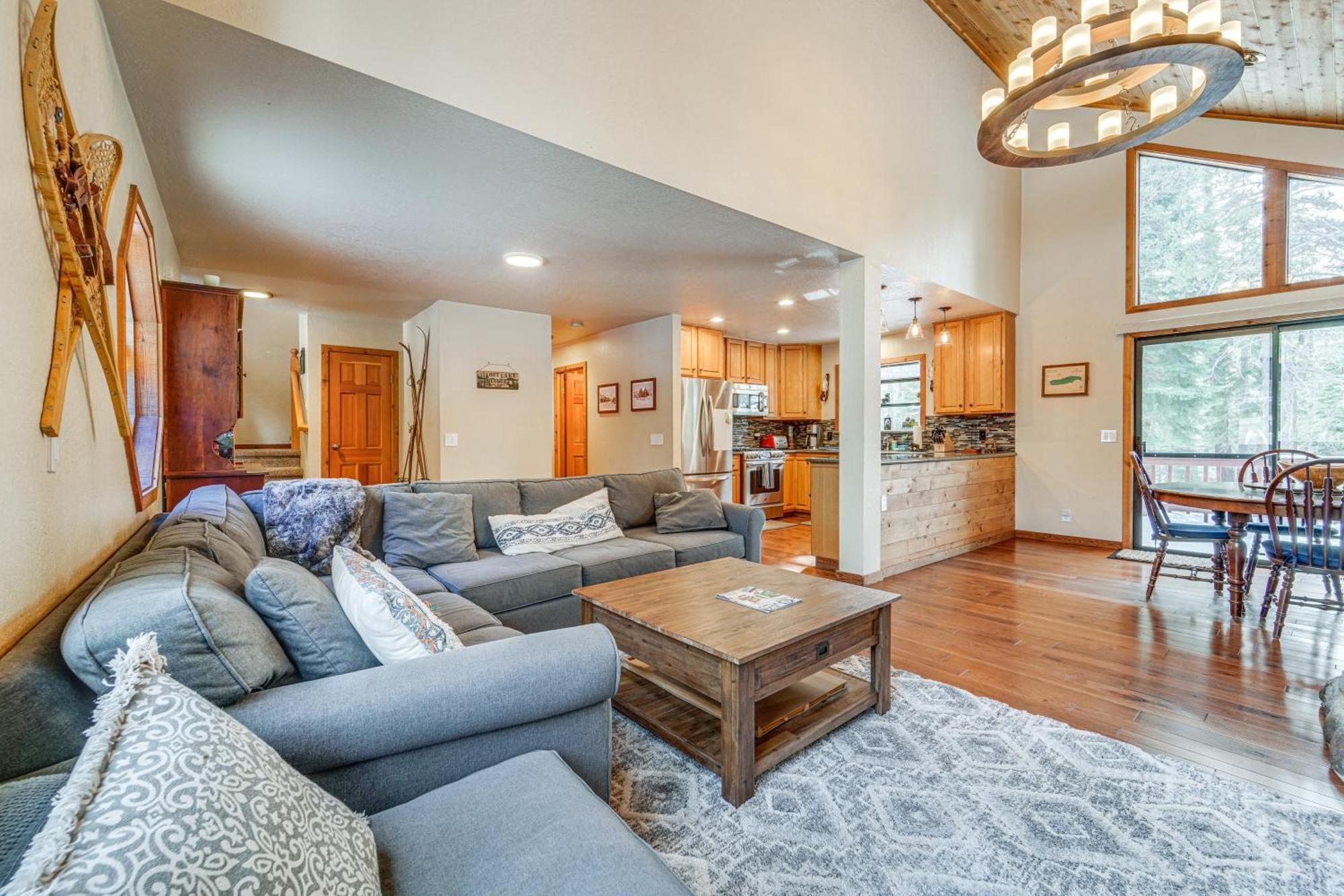 Family-Friendly Truckee Cabin In Tahoe Donner! Exterior photo
